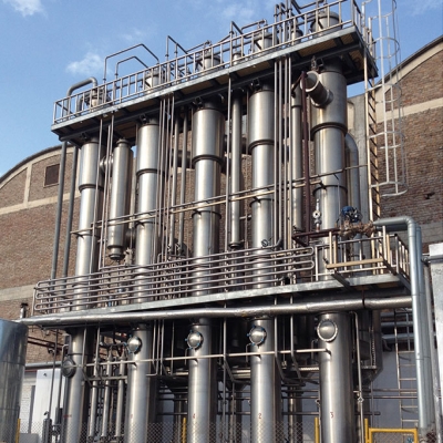 Falling film juice evaporator